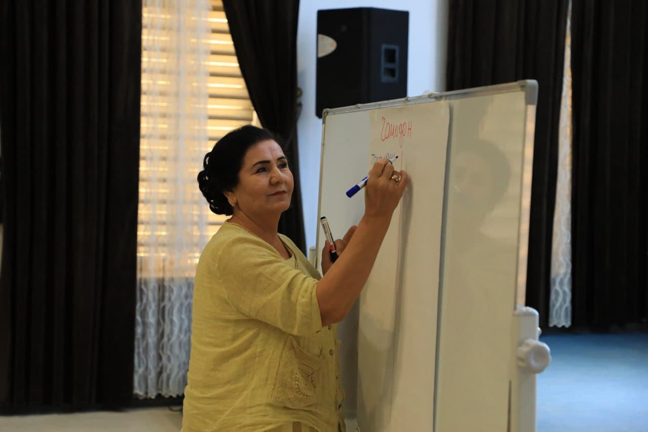 A training seminar titled "Clean City" was held in Samarkand