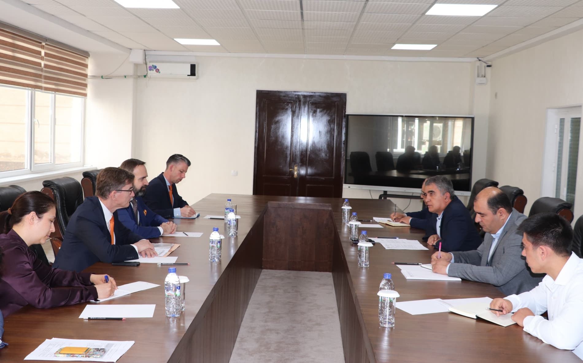 НИДЕРЛАНДИЯ БИЛАН СУВ ХЎЖАЛИГИ СОҲАСИДА ҲАМКОРЛИК КЕНГАЯДИ