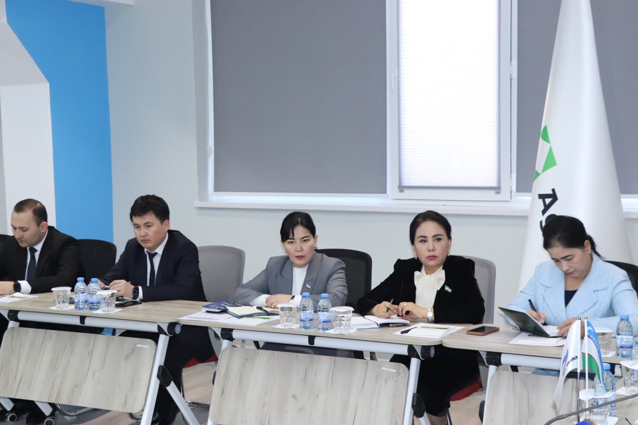 ДЕПУТАТЛАР ИШТИРОКИДА САЙЁР ЭШИТУВ ВА ЖУРНАЛИСТЛАР УЧУН МАТБУОТ АНЖУМАНИ ЎТКАЗИЛДИ