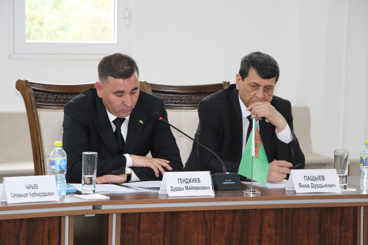 AMUDARYO” VA “SIRDARYO” HAVZALARIDA 2025-YIL VEGETATSIYA MAVSUMIDA DAVLATLARNING SUV OLISH LIMITLARI TASDIQLANDI