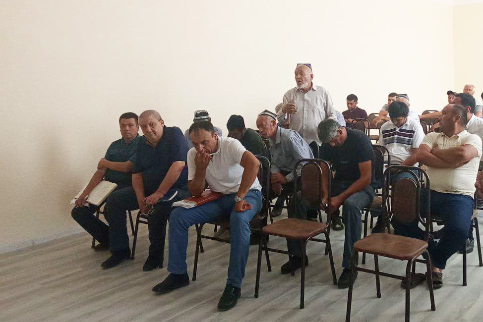 ВАЗИР ЎРИНБОСАРИ ҚУВАСОЙ ШАҲРИДА САЙЁР ҚАБУЛ ЎТКАЗДИ