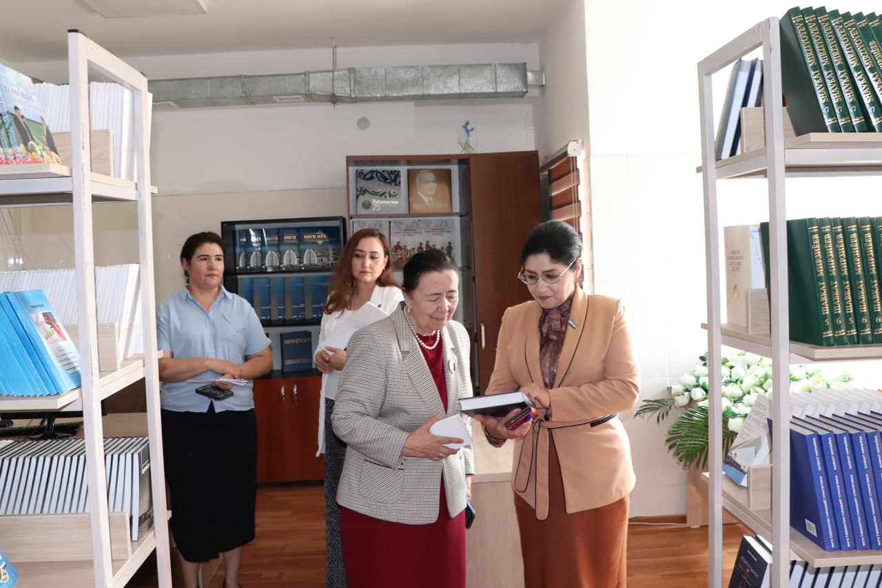 ВАЗИРЛИКДА ГЕНДЕР ТЕНГЛИКНИ ТАЪМИНЛАШ БОРАСИДА АМАЛГА ОШИРИЛАЁТГАН ИШЛАР ЎРГАНИЛДИ