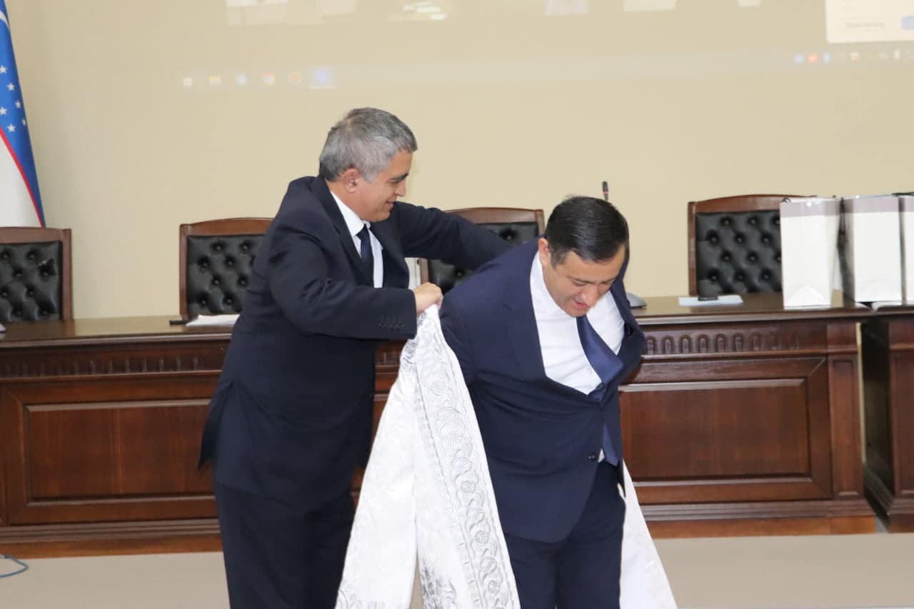 ИЖОДИЙ УЧРАШУВ