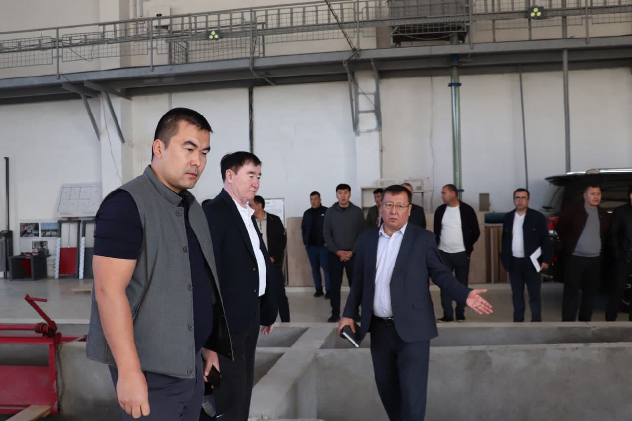 QOZOG‘ISTON DELEGATSIYASI “SUVCHILAR MAKTABI” FAOLIYATI BILAN TANISHDI