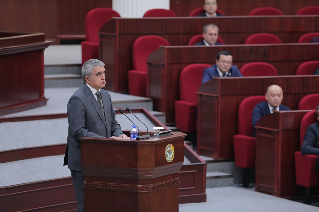 PARLAMENTDA SUV XO‘JALIGI VAZIRINING AXBOROTI TINGLANDI