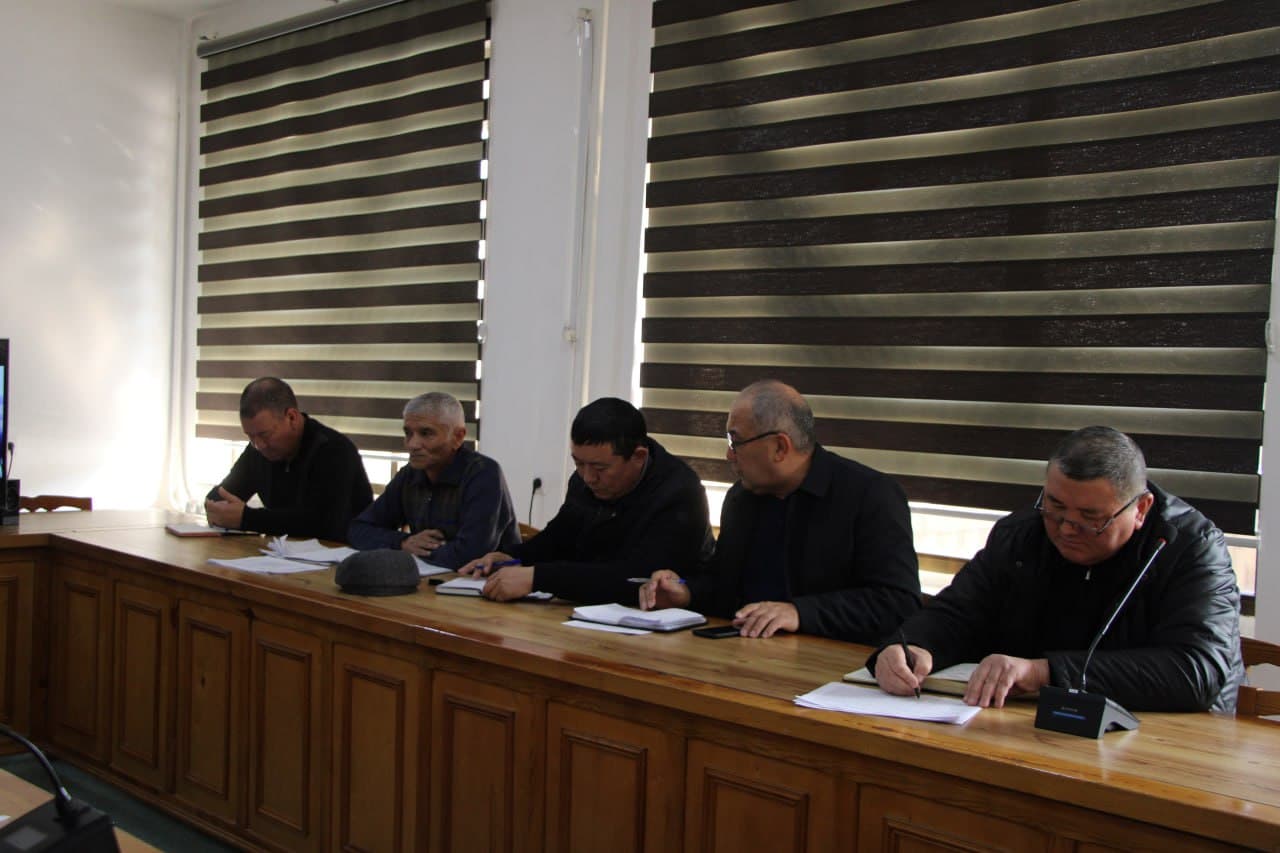 MUAMMOLAR OCHIQ AYTILDI, SUSTKASHLIK KESKIN TANQID QILINDI