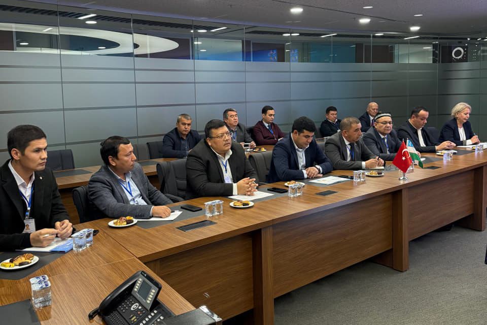 ТУРКИЯ САФАРИ ТААССУРОТЛАРГА БОЙ БЎЛДИ