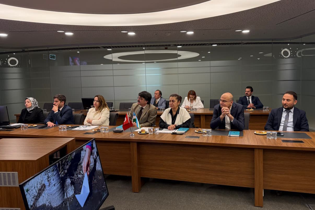 ТУРКИЯ САФАРИ ТААССУРОТЛАРГА БОЙ БЎЛДИ