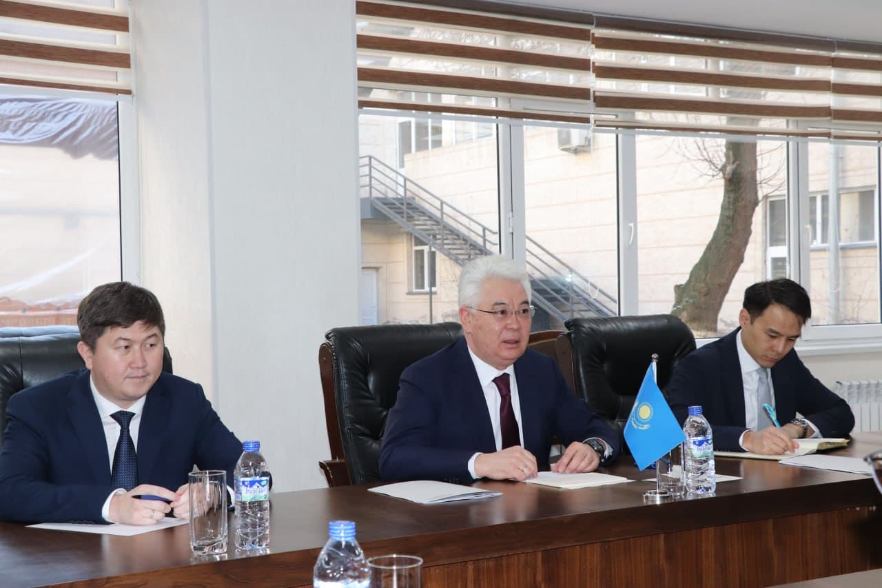 QOZOG‘ISTON ELCHISI BILAN UCHRASHUV BO‘LIB O‘TDI