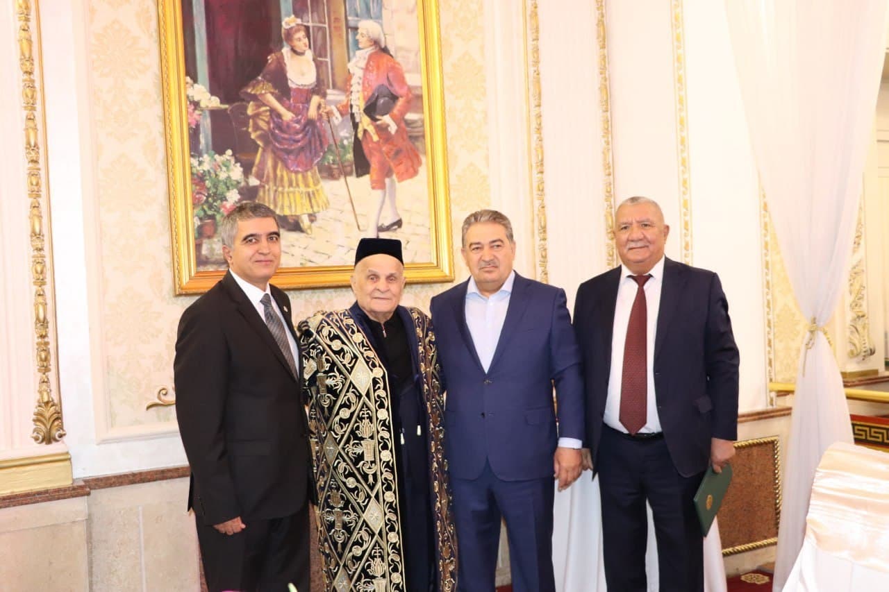 ДАРЁ КАБИ МАВЖЛАНИБ ОҚҚАН УМРЛАР