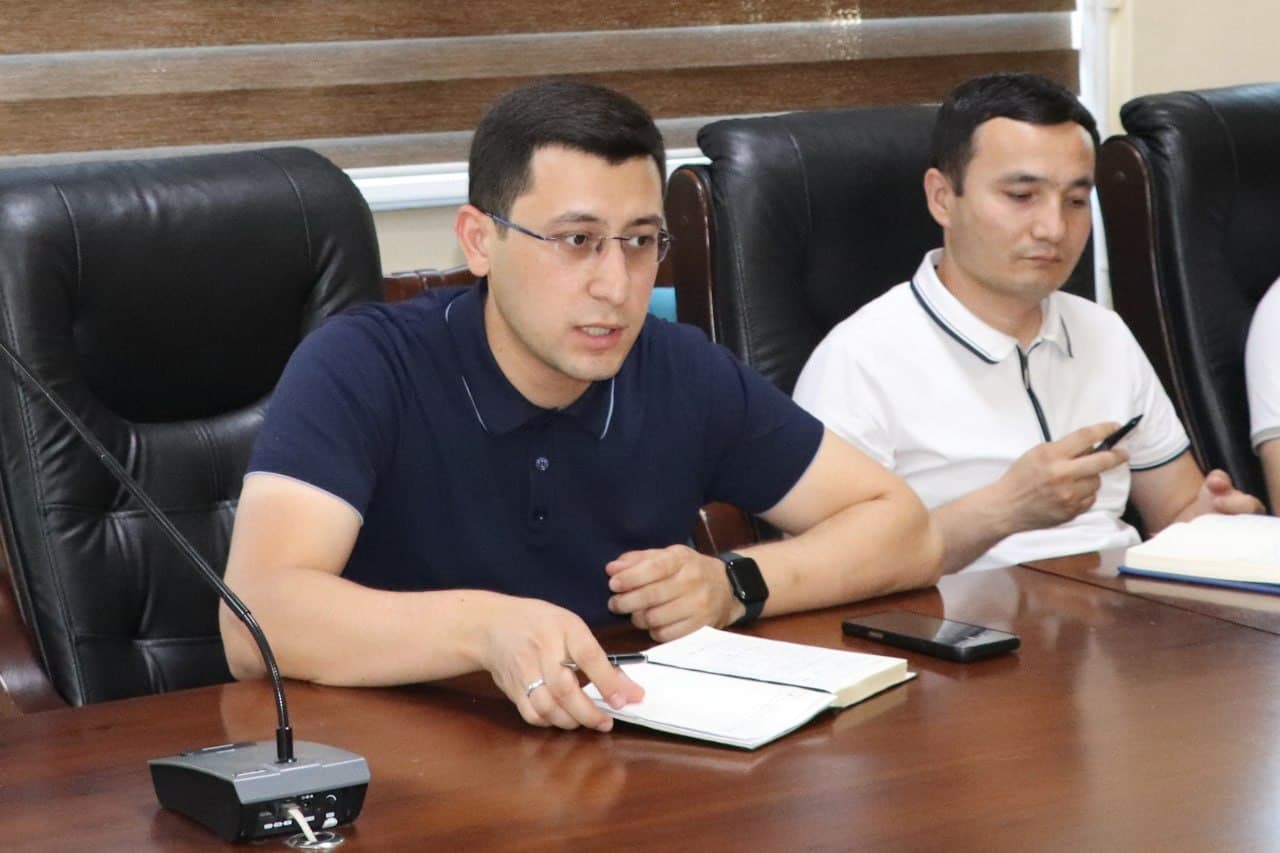 СУВ ХЎЖАЛИГИ ЁШЛАРИ ВАЗИРГА ТАКЛИФ БИЛАН ЧИҚДИ