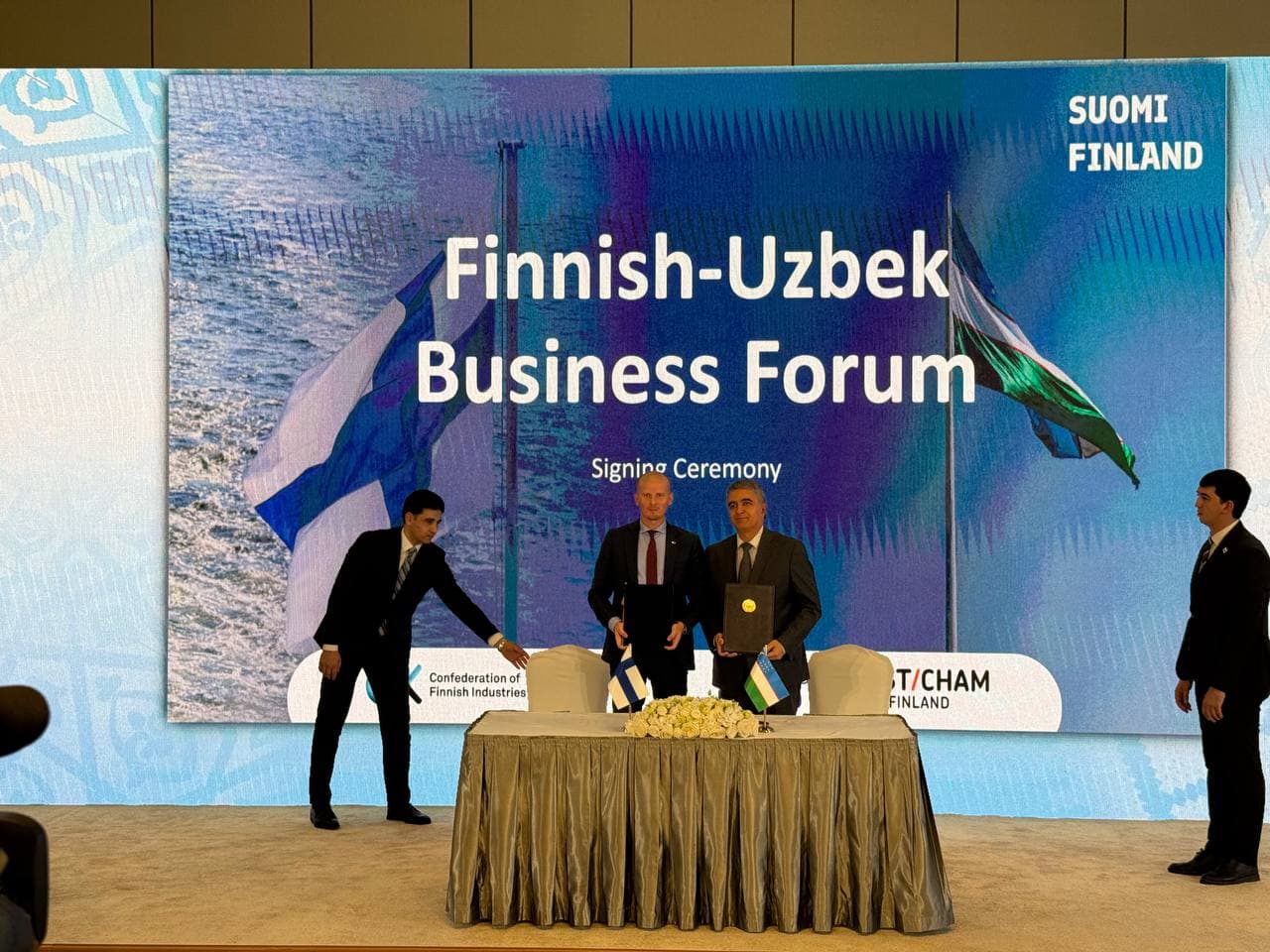 ПОДПИСАН МЕМОРАНДУМ С ФИНСКИМ ВОДНЫМ ФОРУМОМ