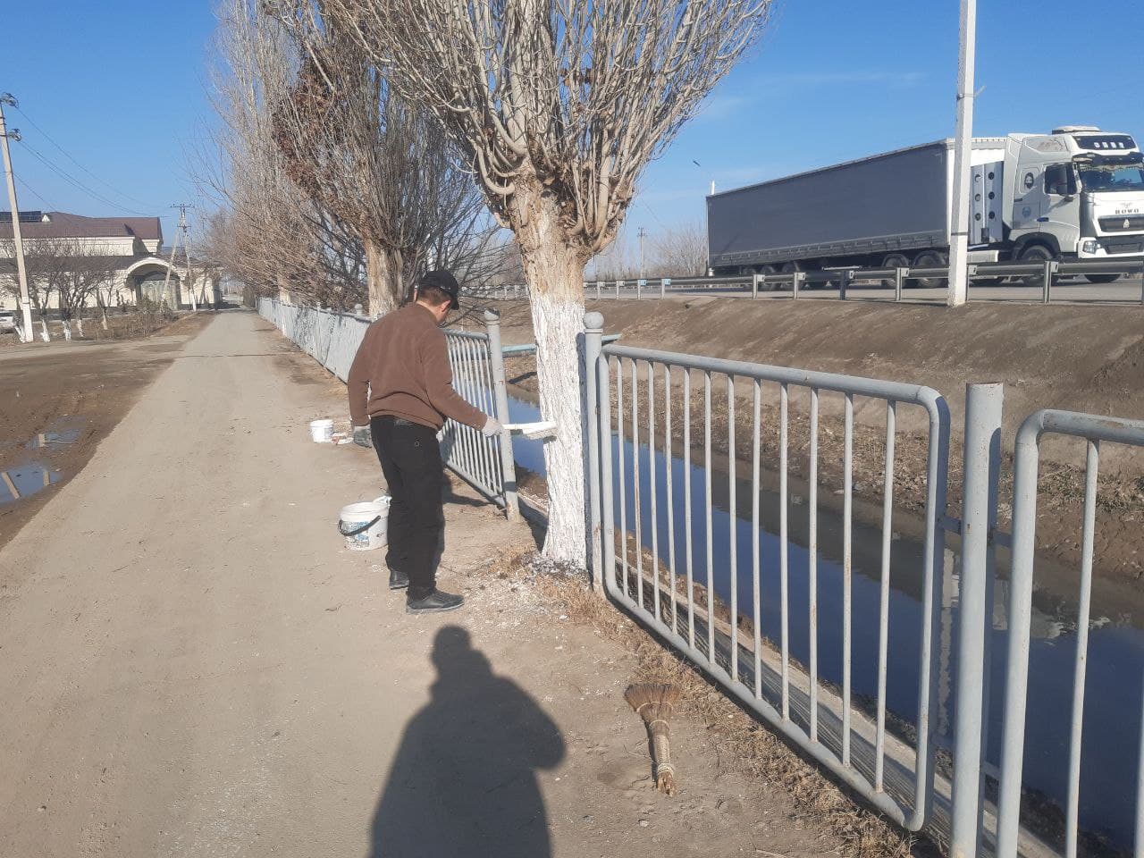 Хашар и благоустроительные работы на канале "Дустлик ёп"