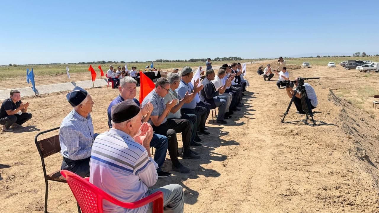 Mirzacho‘lda 1 200 gektar yerning suv ta’minotini yaxshilaydigan kanal foydalanishga topshirildi
