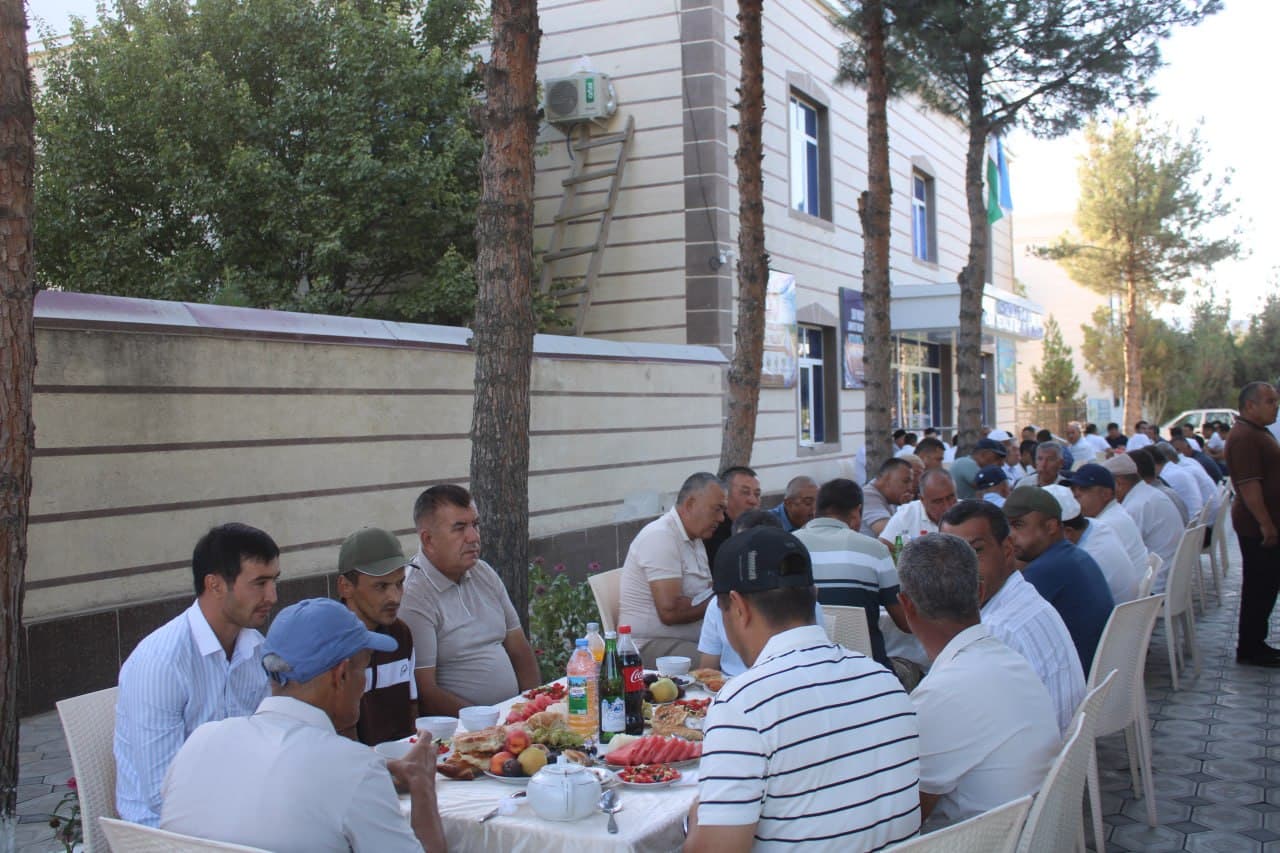 Qiziltepada faxriy suvchilar uchun uchrashuv tashkil etildi
