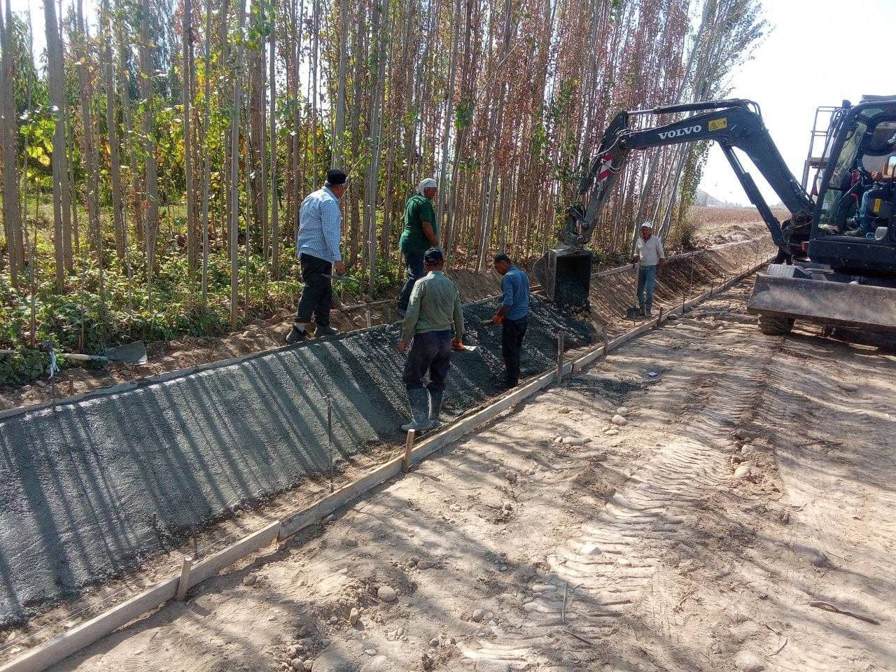 "Eski nishob" kanalining 1 kilometri betonlashtirilmoqda