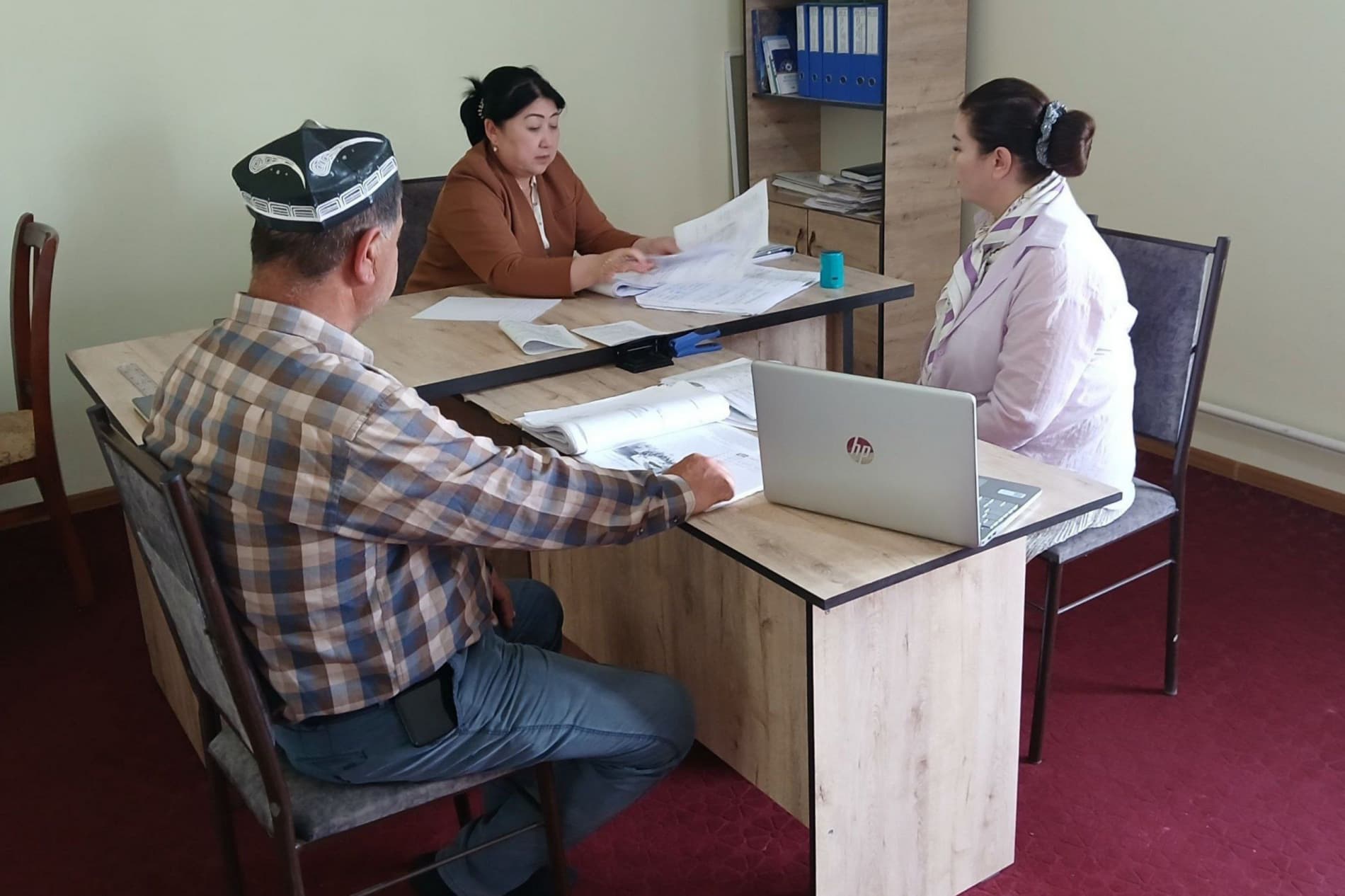 Mahalladagi xotin-qizlar faollariga uslubiy yordamlar ko‘rsatilmoqda