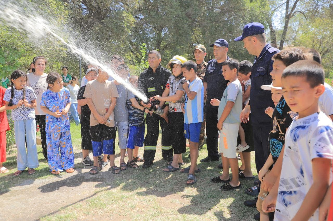 В лагере «Алпомиш» для детей провели занятие по пожарной безопасности