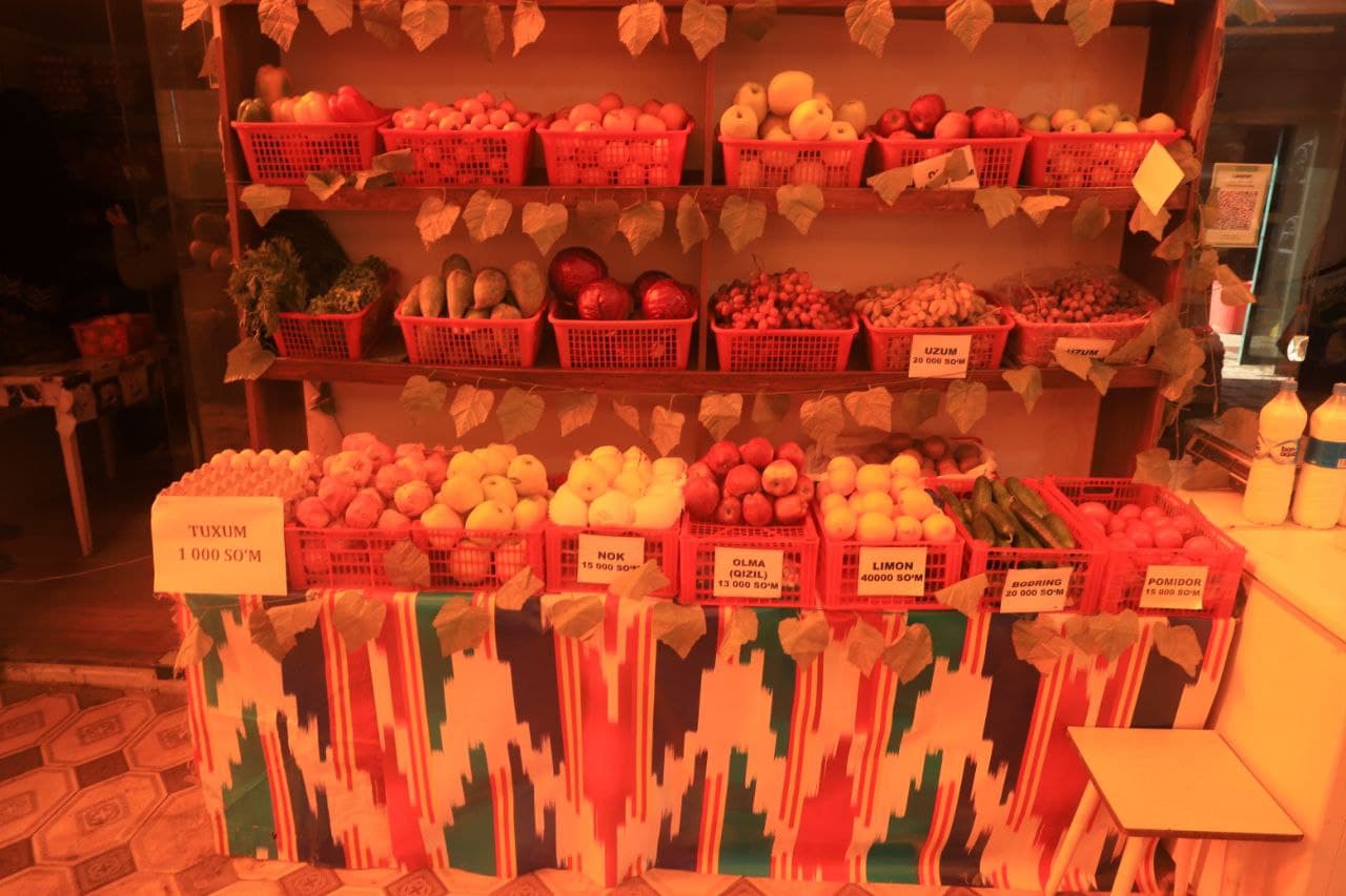 Урганч шаҳрида Рамазон ойи муносабати билан арзонлаштирилган озиқ-овқат ярмаркалари фаолияти йўлга қўйилган.