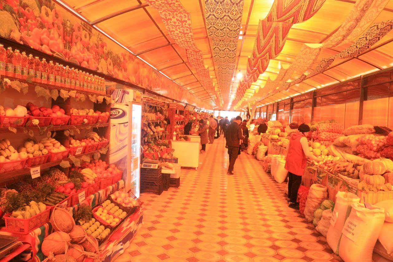 Урганч шаҳрида Рамазон ойи муносабати билан арзонлаштирилган озиқ-овқат ярмаркалари фаолияти йўлга қўйилган.