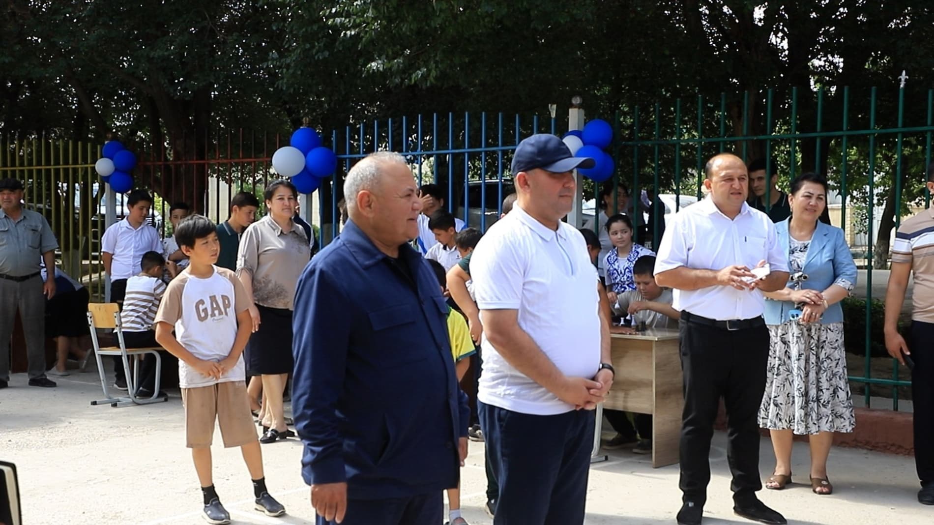 Шунингдек, Пайшанба куни- Ёшлар куни доирасида Гулистон маҳалласида 10-сон мактабда "Беш ташаббус" дастури доирасидаги мусобақалар ҳам ўтказилди.