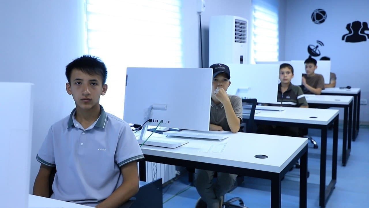 💻 Mahallalarda va ta’lim muassasalarida “IT savodxonlik hamda robototexnika kuni” tadbirlari o‘tkazildi.
