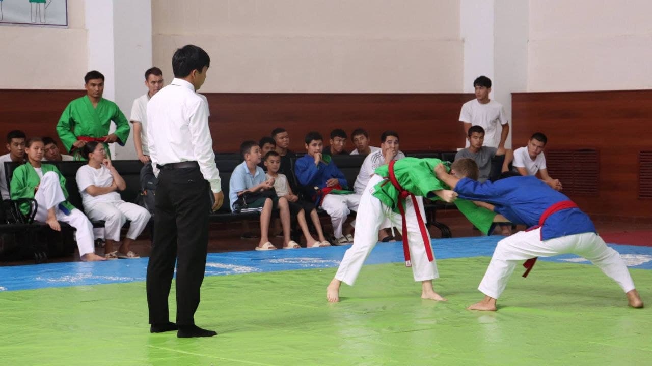 Ele olar jáhán chempionı boladı