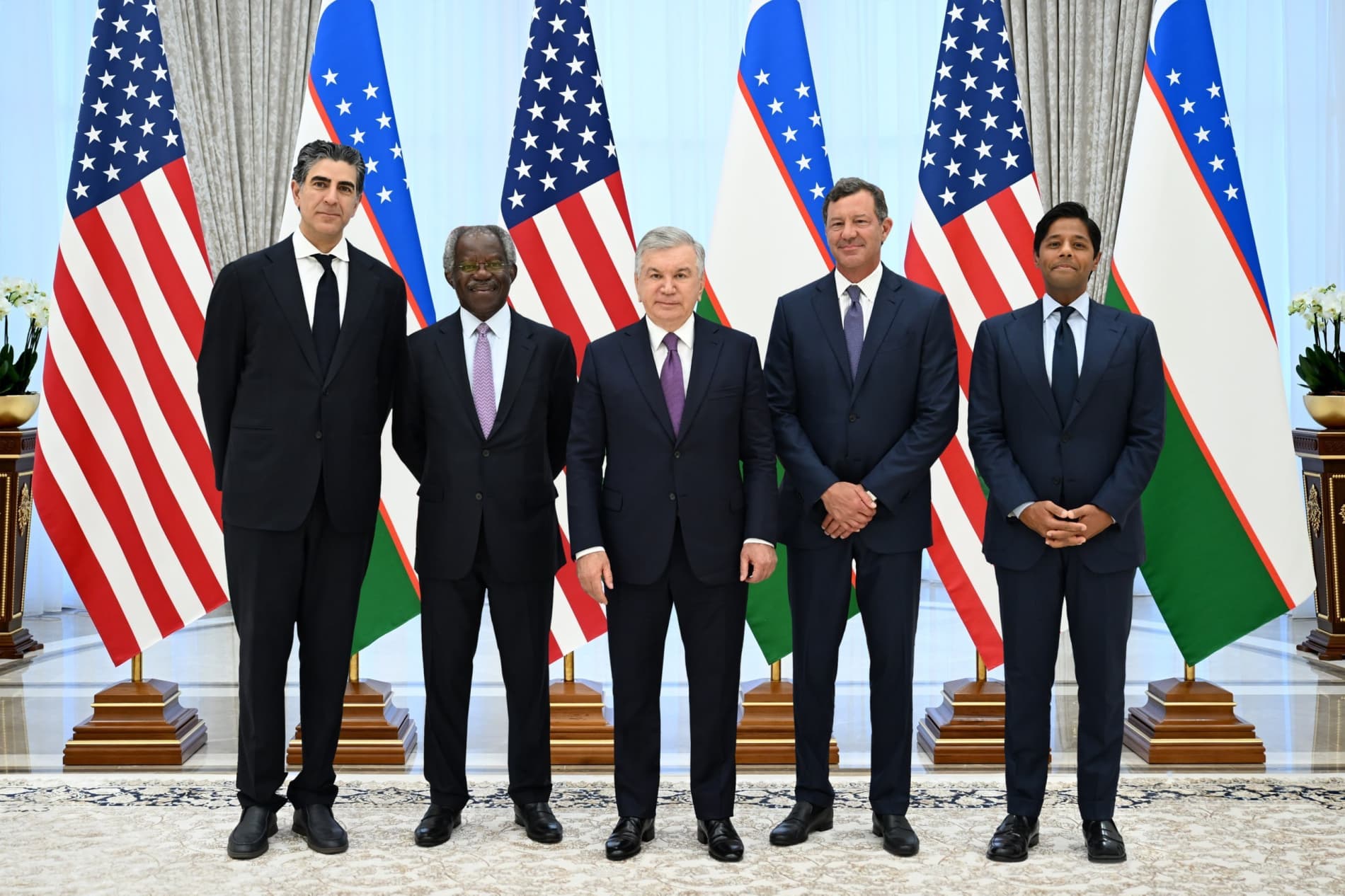 President of the Republic of Uzbekistan Shavkat Mirziyoyev received Adebayo Ogunlesi, a member of the board of directors and senior managing director of the American company BlackRock.