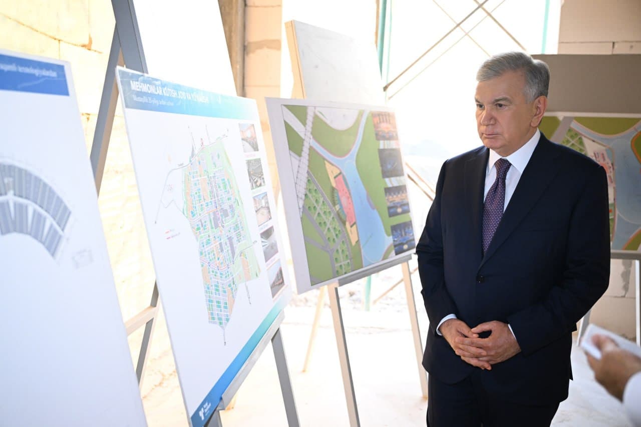 President Shavkat Mirziyoyev got acquainted with the ongoing construction work in New Tashkent.