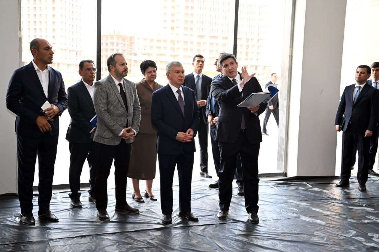 President Shavkat Mirziyoyev got acquainted with the ongoing construction work in New Tashkent.