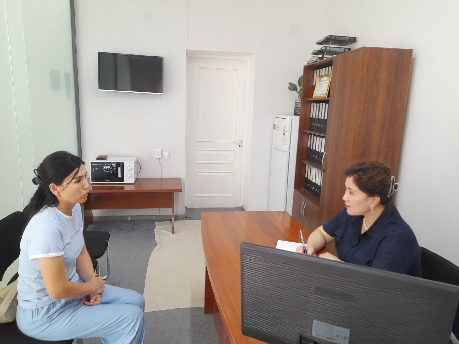 According to the established schedule, the reception of the deputy khokims of the city of Nukus is taking place in the building of the People's Reception