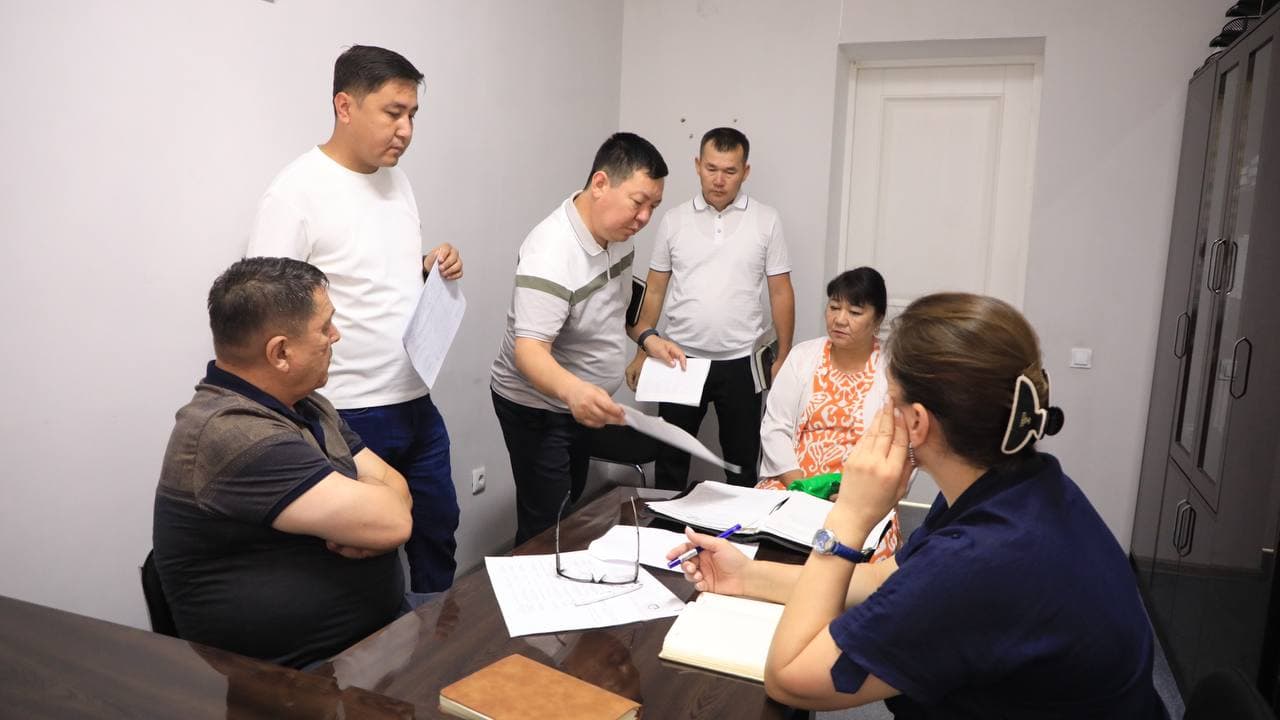 According to the established schedule, the reception of the deputy khokims of the city of Nukus is taking place in the building of the People's Reception