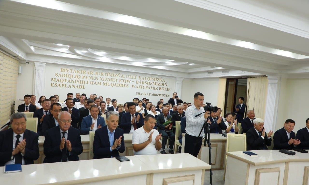 Eng ulug‘ va eng aziz bayram munosabati bilan bir guruh yurtdoshlarimizga davlat mukofotlari topshirildi