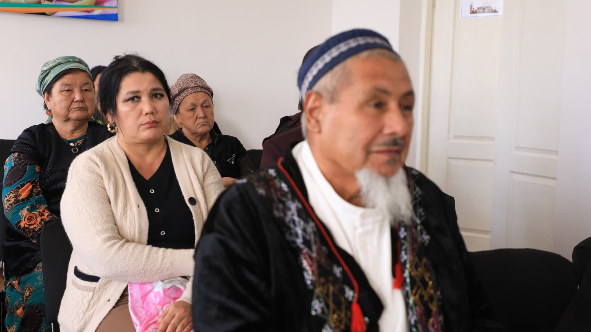 Mámleket tárepinen hayal-qızlar qollap-quwatlanbaqta
