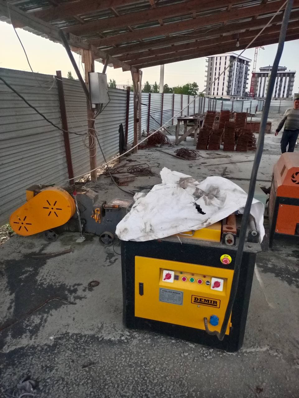 Бош прокуратура: Бухоро шаҳрида битта МЧЖ 433,5 млн сўмлик электр энергиясини ўғирлаган