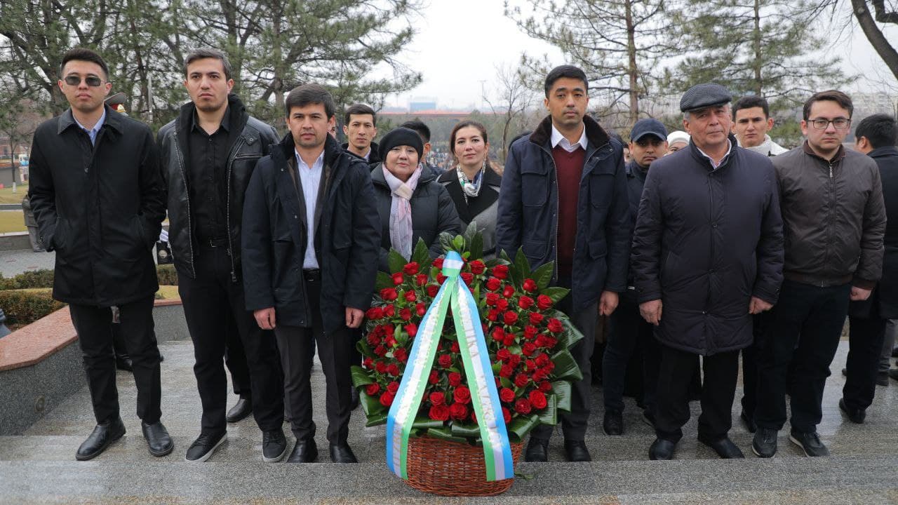 Широко отмечается 584-летие со дня рождения великого поэта и мыслителя Алишера Навои