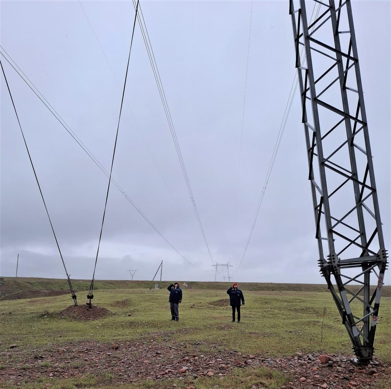Energetiklar tomonidan 220 va 500 kV kuchlanishli elektr uzatish tarmoqlari nazorat ko‘rigidan o‘tkazilmoqda
