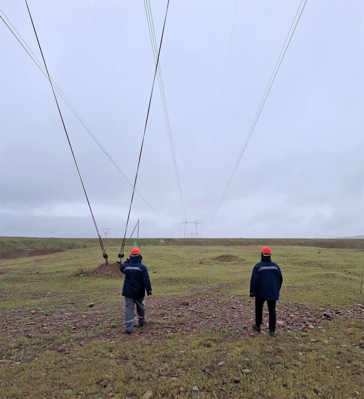Energetiklar tomonidan 220 va 500 kV kuchlanishli elektr uzatish tarmoqlari nazorat ko‘rigidan o‘tkazilmoqda