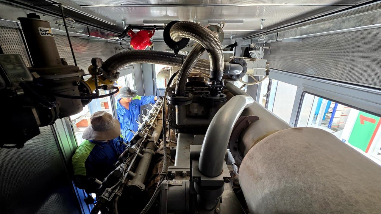 На Ташкентской теплоцентрали №4 продолжается строительство новой газопоршневой электростанции мощностью 100 МВт