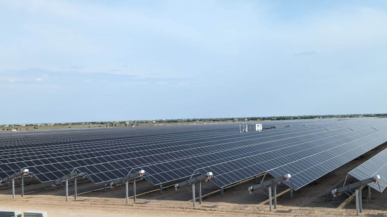 Joriy yil boshidan buyon quyosh va shamol elektr stansiyalari tomonidan ishlab chiqarilgan elektr energiyasi hajmi 7 mlrd kVt⋅soatga yetdi