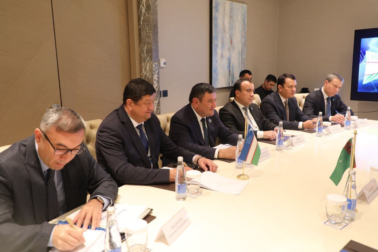 Состоялась встреча министров энергетики Узбекистана и Туркменистана