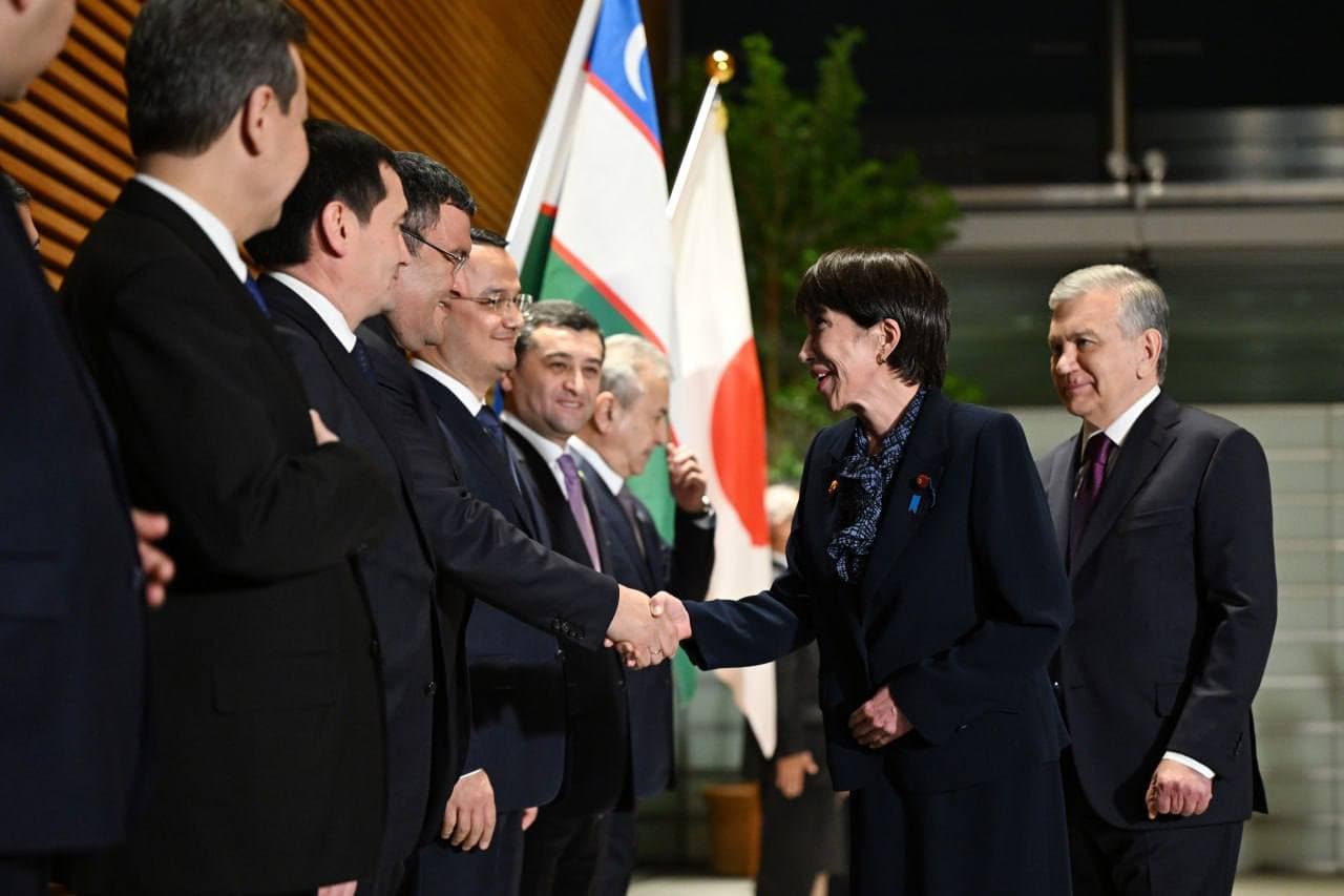 Ўзбекистон Республикаси Президентини расмий кутиб олиш маросими бўлиб ўтди