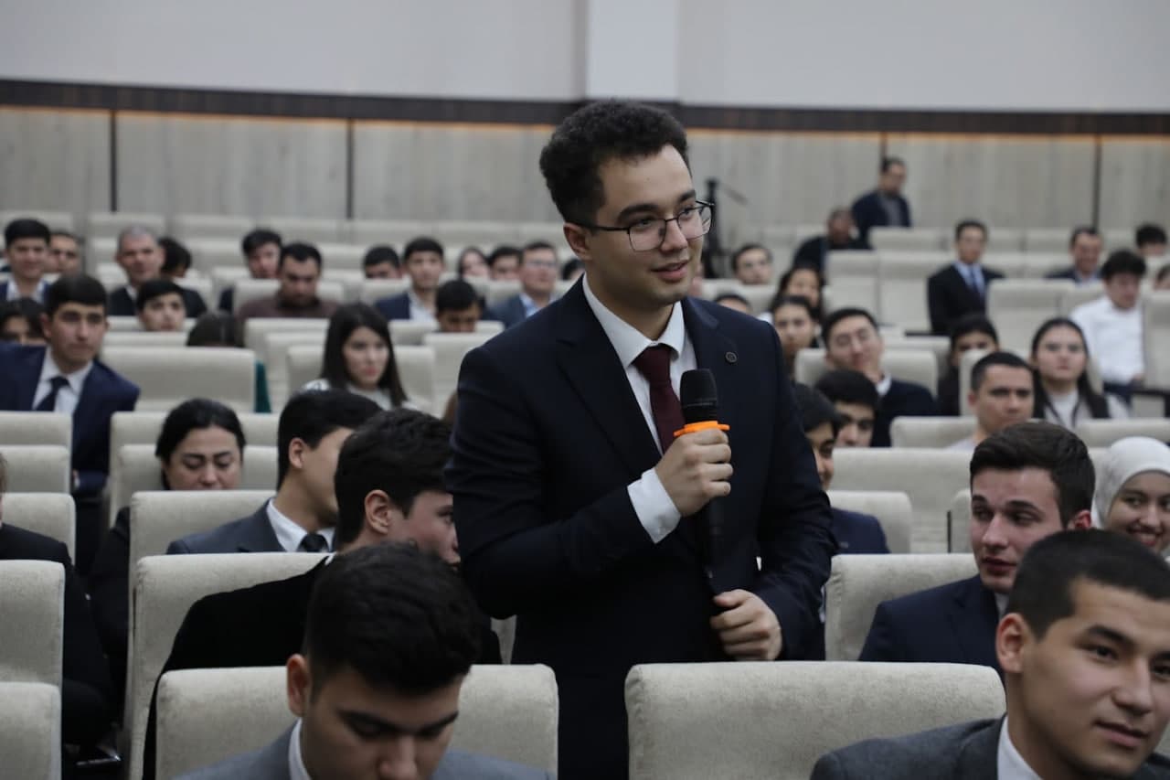 Бугун, 19 февраль куни Энергетика вазири Жўрабек Мирзамаҳмудовнинг ёшлар билан навбатдаги очиқ мулоқоти бўлиб ўтди