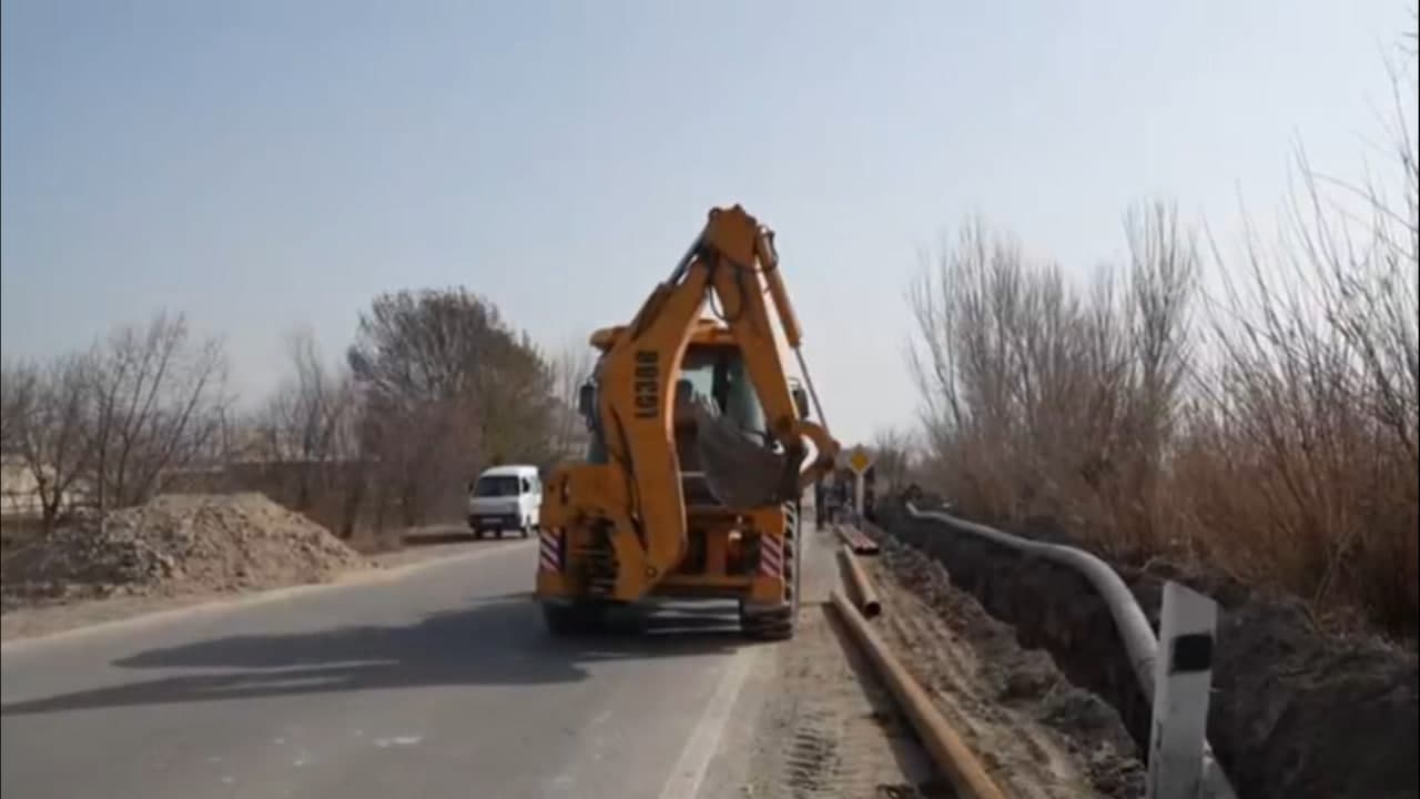 Бухоро вилоятининг Вобкент туманида мавжуд ер ости газ қувурлари ўрнига ер усти газ қувурлари тортилмоқда