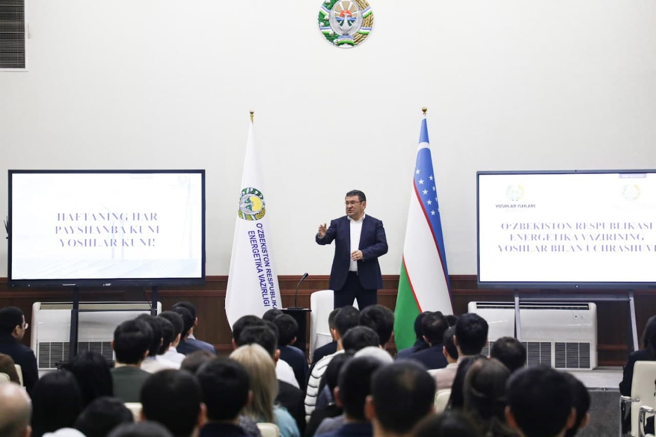 Министр энергетики провел очередной открытый диалог с молодежью