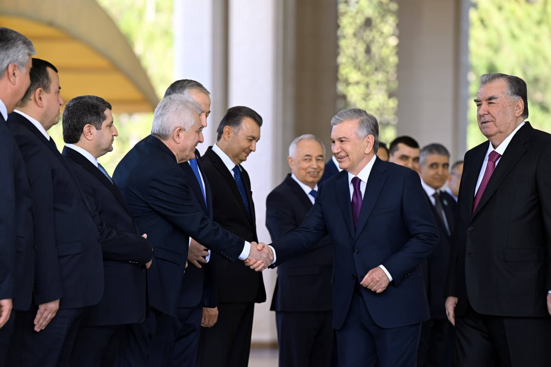 Tojikiston Prezidentini tantanali kutib olish marosimi boʻldi