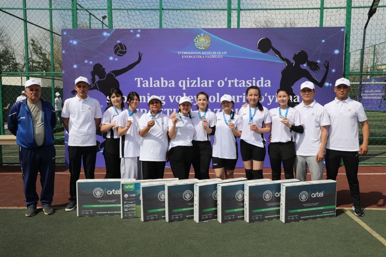 Talaba-qizlar o‘rtasida voleybol bo‘yicha o‘tkazilgan musobaqa o‘z yakuniga yetdi va g‘oliblar aniqlandi