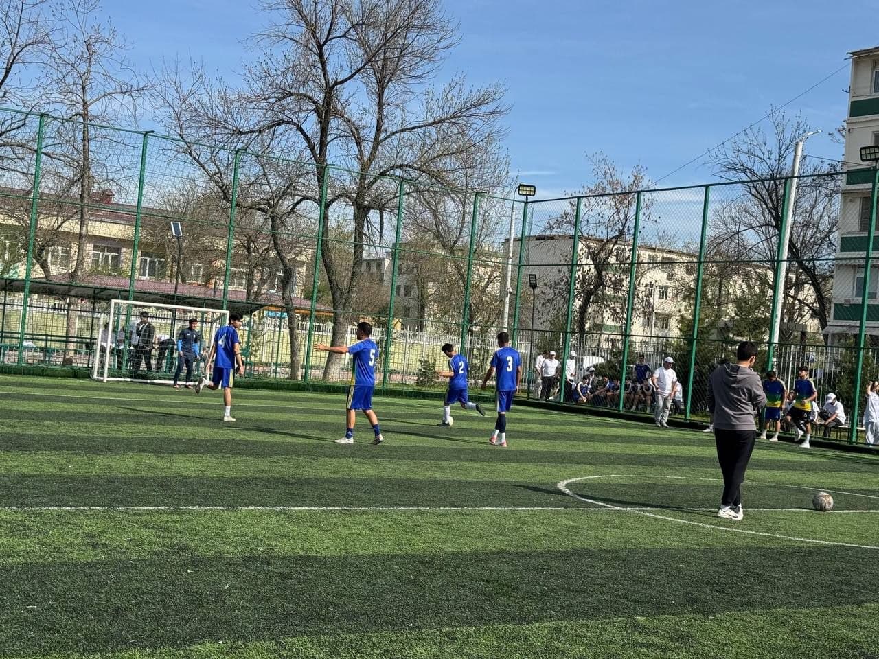 Ayni daqiqalarda Energetika vazirining yoshlar bilan navbatdagi ochiq muloqoti bo‘lajak energetiklar — talabalar ishtirokida bo‘lib o‘tmoqda