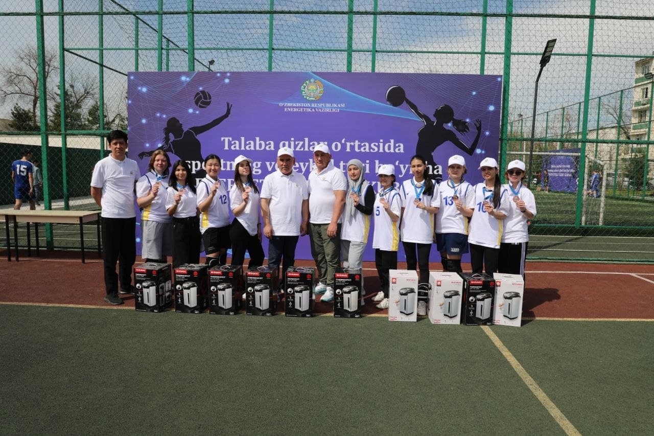 Talaba-qizlar o‘rtasida voleybol bo‘yicha o‘tkazilgan musobaqa o‘z yakuniga yetdi va g‘oliblar aniqlandi