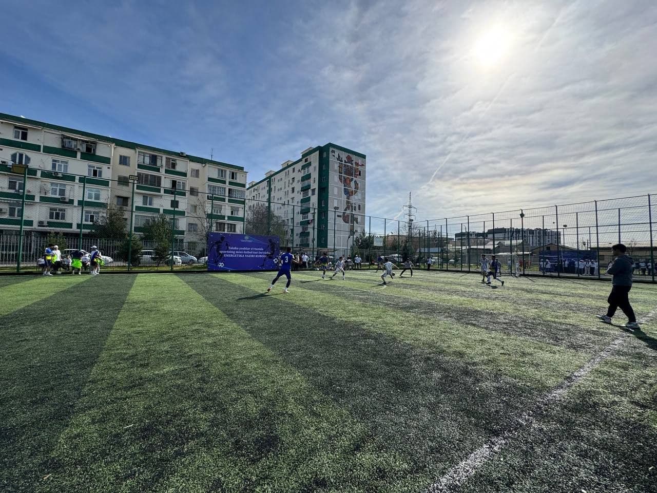 Ayni daqiqalarda Energetika vazirining yoshlar bilan navbatdagi ochiq muloqoti bo‘lajak energetiklar — talabalar ishtirokida bo‘lib o‘tmoqda